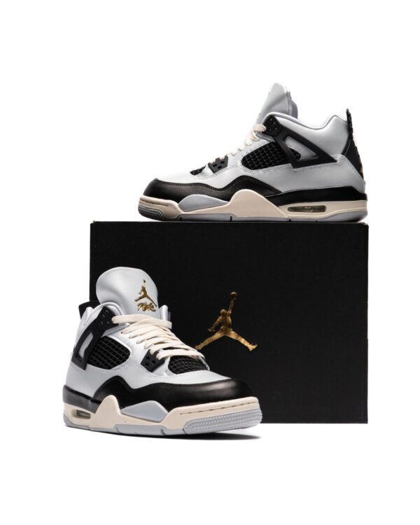 Air Jordan 4 RETRO (GS)