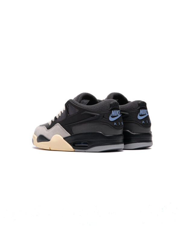 Air Jordan 4 RM