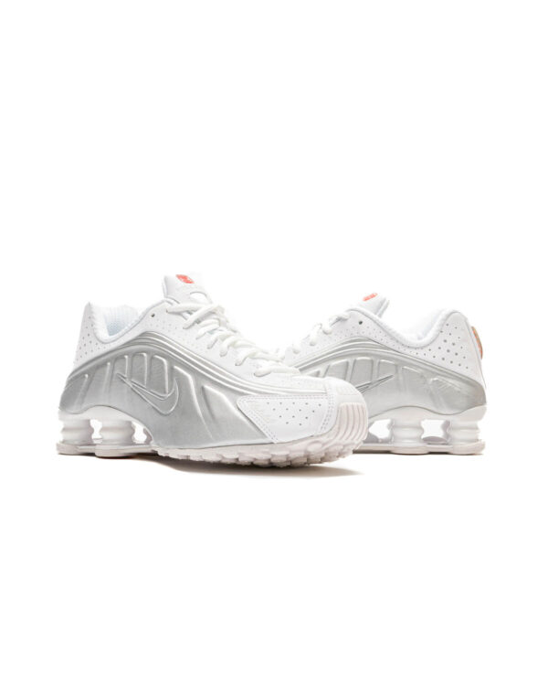 Nike WMNS SHOX R4